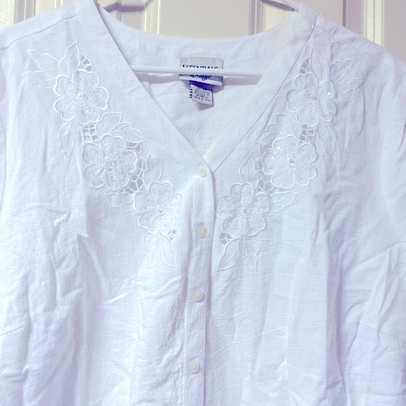 Essentials by Maggie ~ Top ~ Women’s ~ Size 22 - 24 ~ Blouse ~ 2X ~ White - Picture 3 of 9